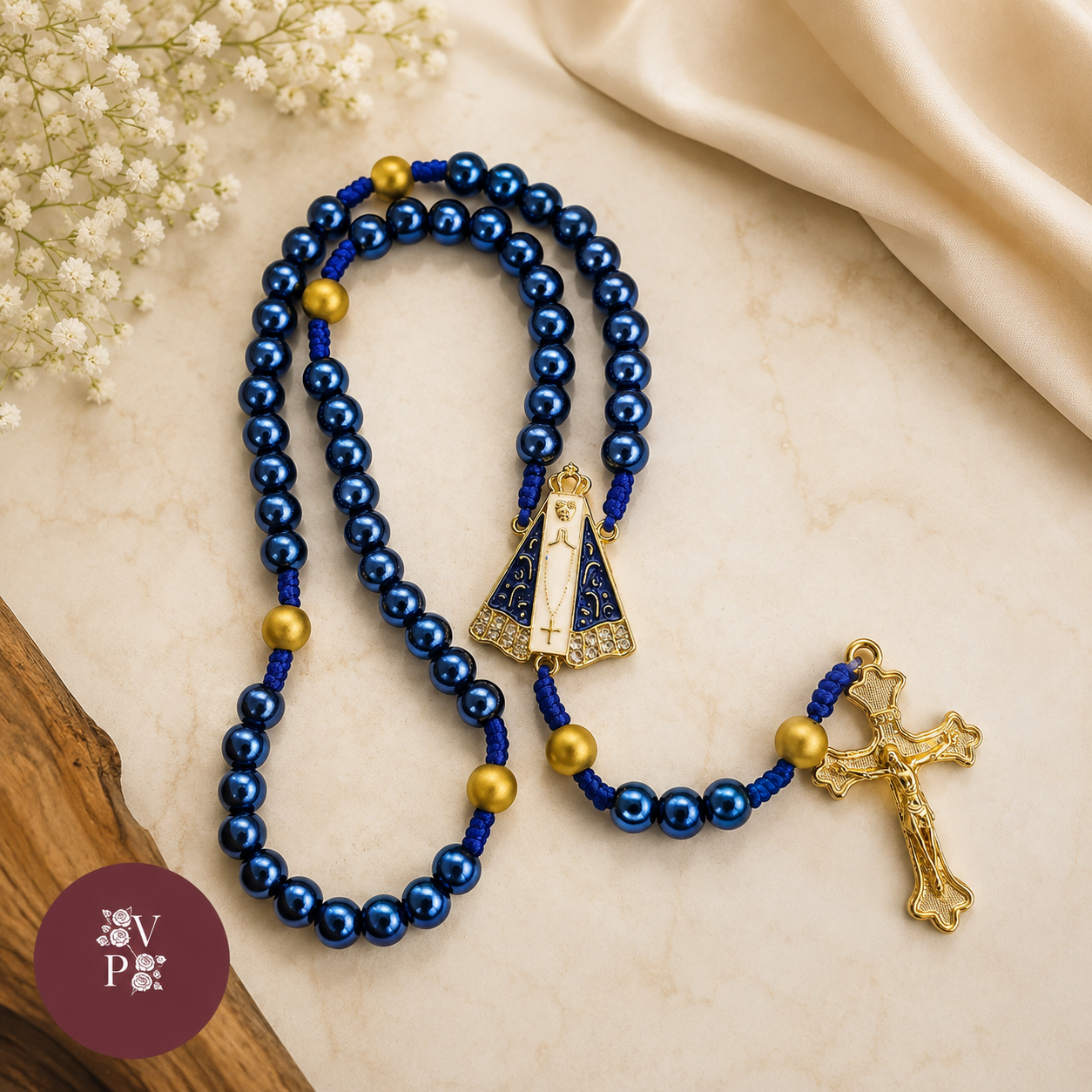 Terço Nossa Senhora Aparecida Manto Resinado Dourado Contas Peroladas