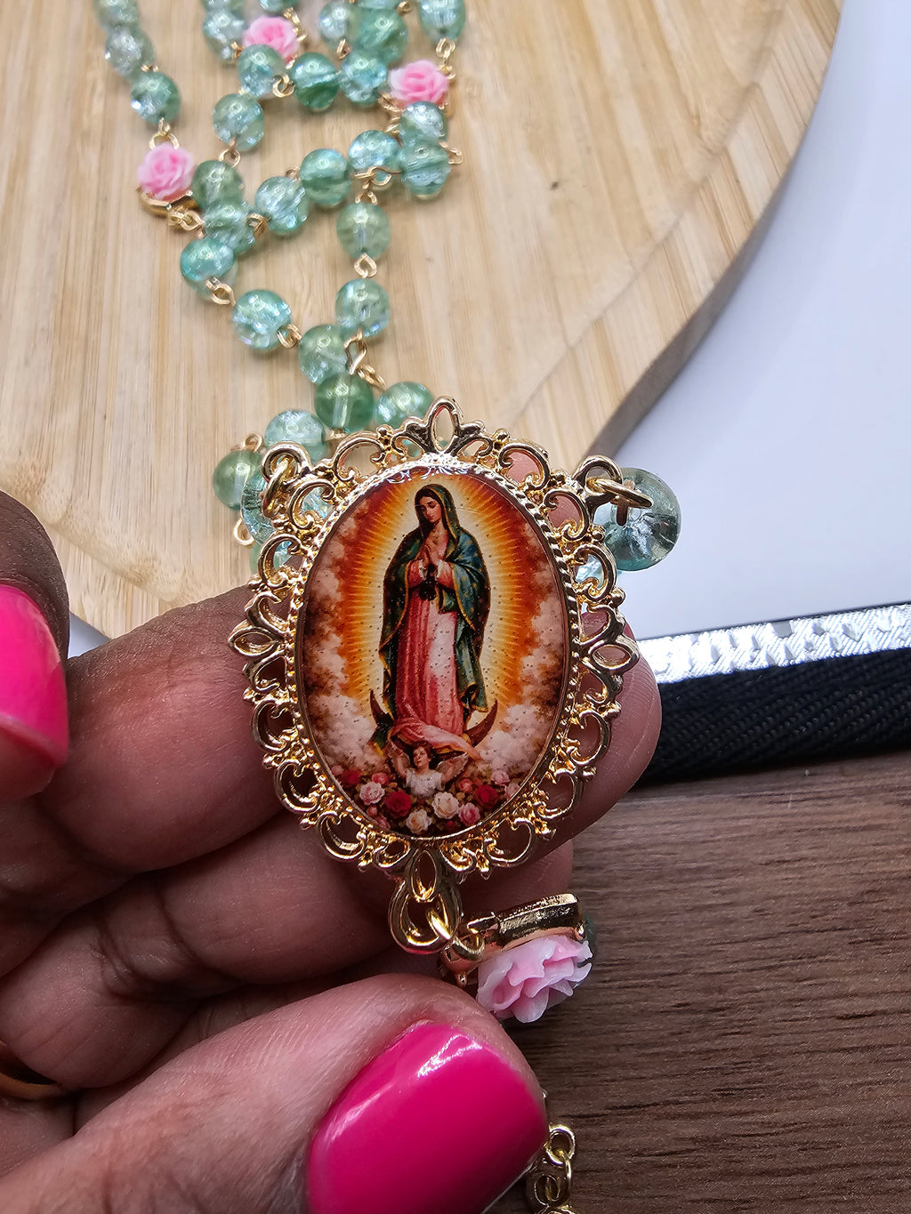 Terço Nossa Senhora de Guadalupe Contas de Vidro